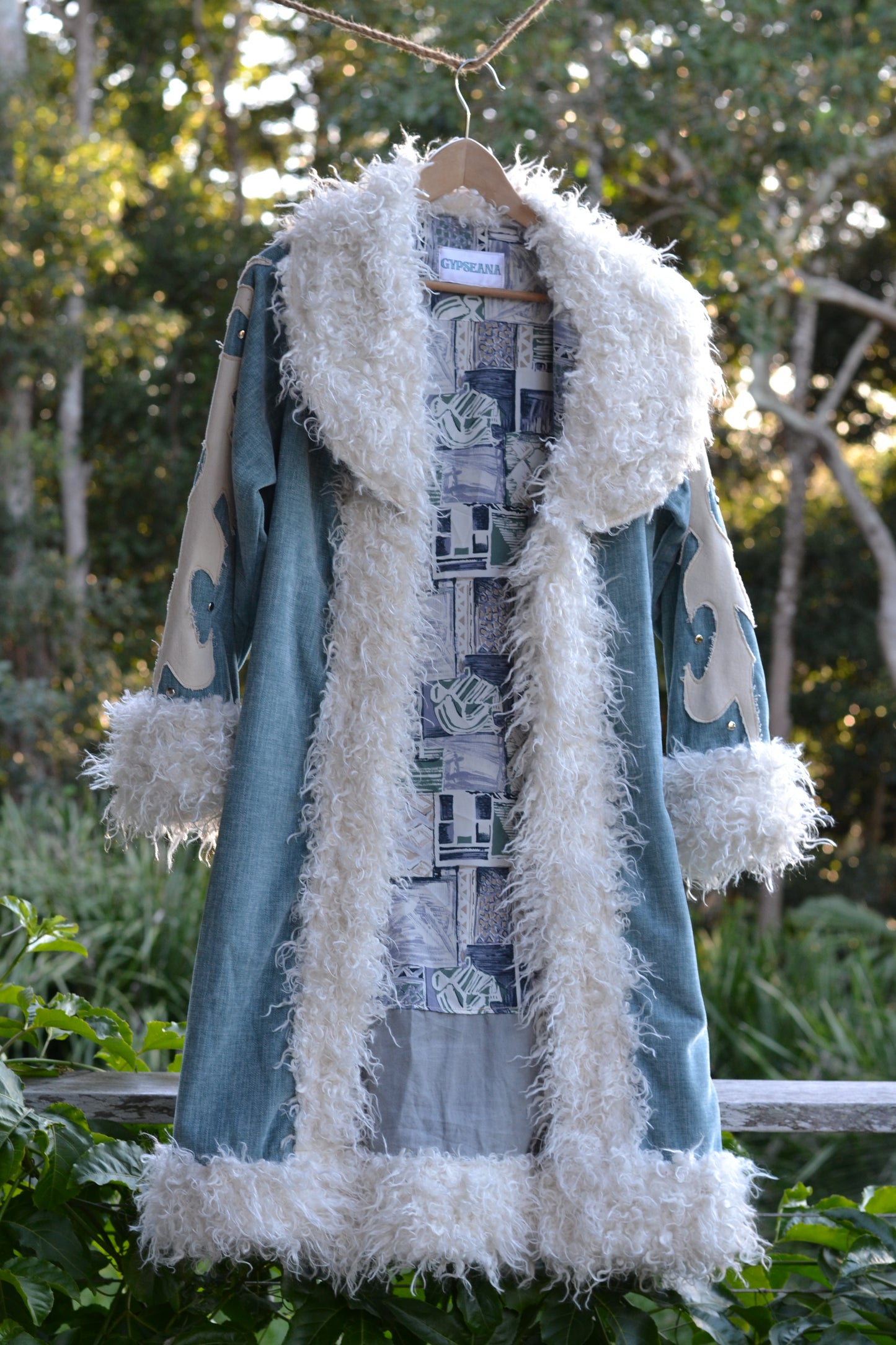 D02-006 - Byron Bay Flame Coat