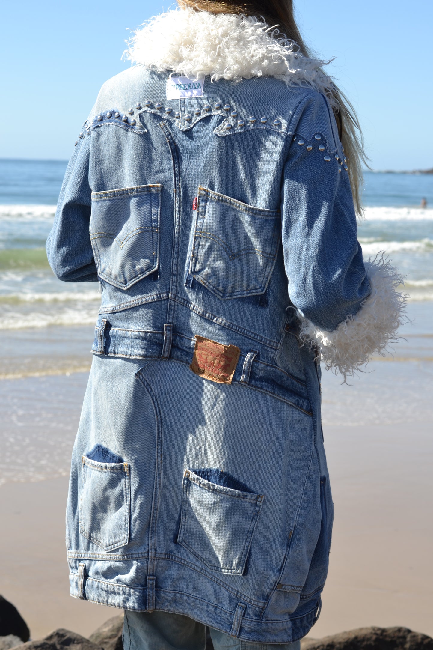 D02-008 - Drover's Flame Coat