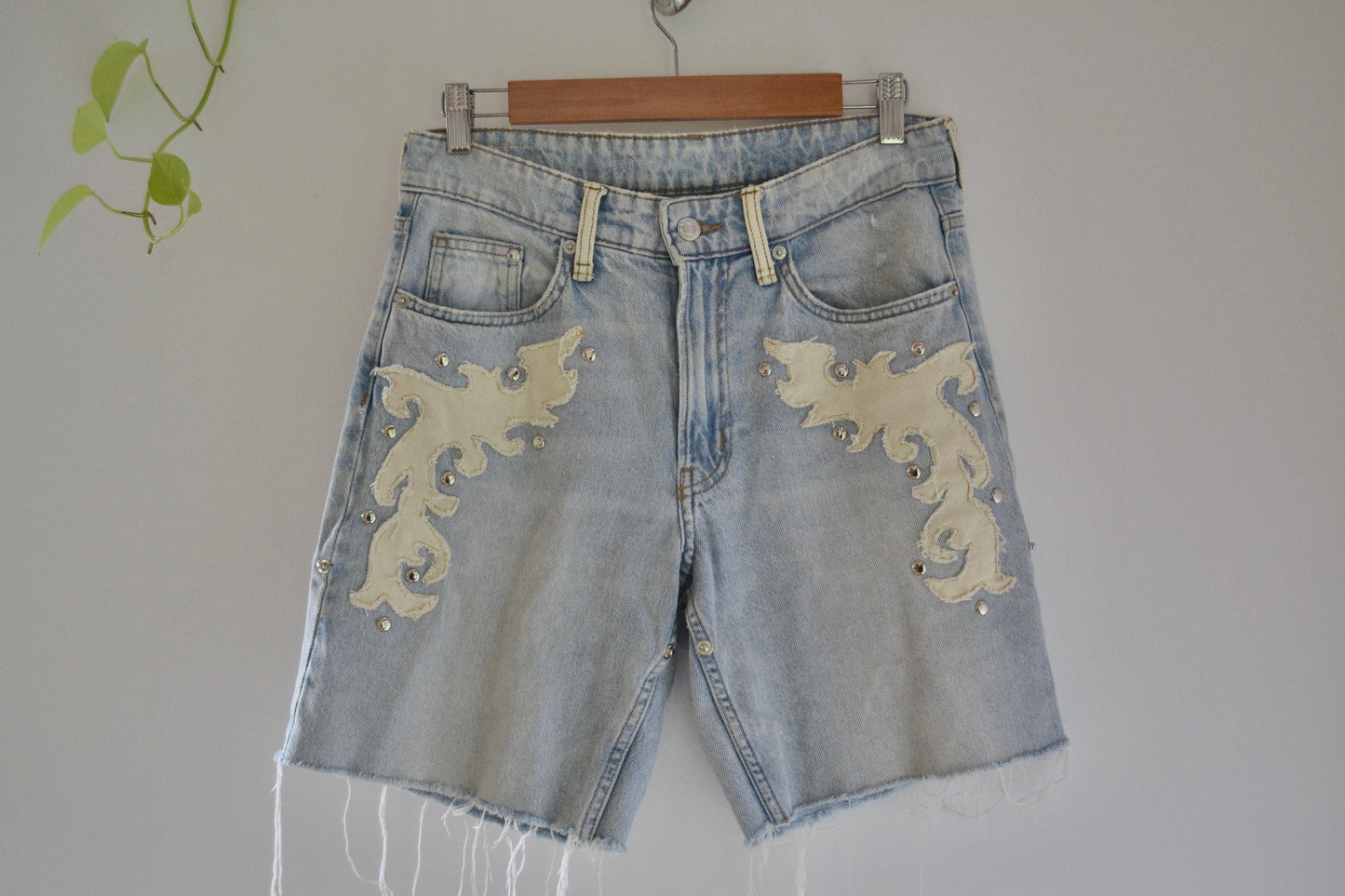 D02-015 - Two-Step Bermudas & Pants