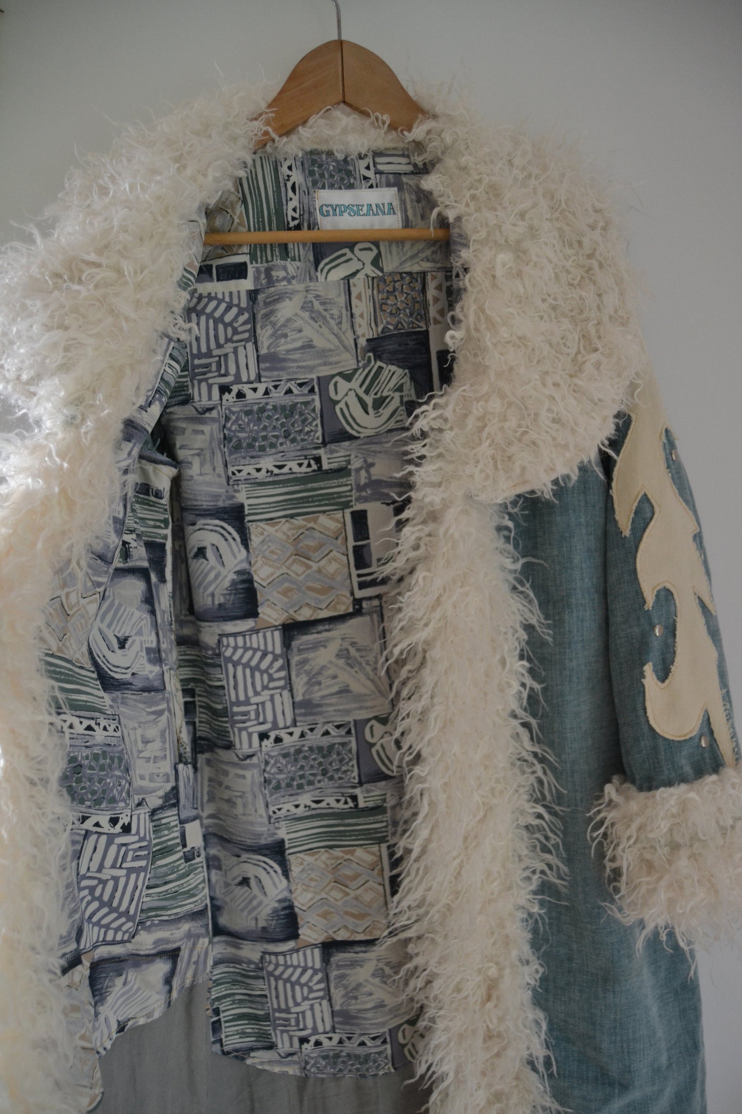 D02-006 - Byron Bay Flame Coat