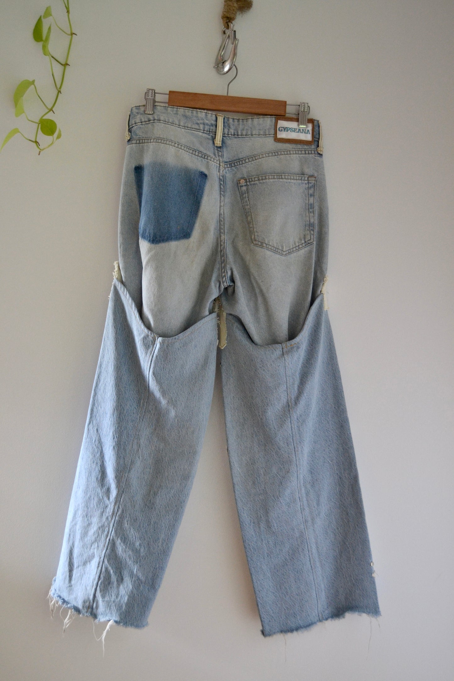 D02-015 - Two-Step Bermudas & Pants