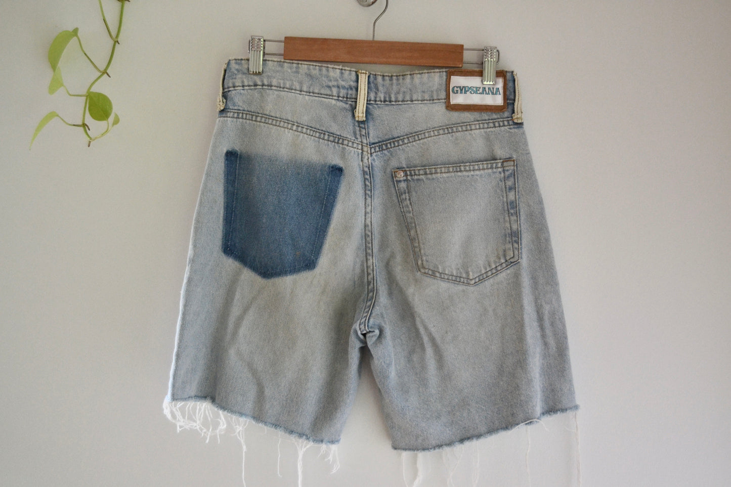D02-015 - Two-Step Bermudas & Pants