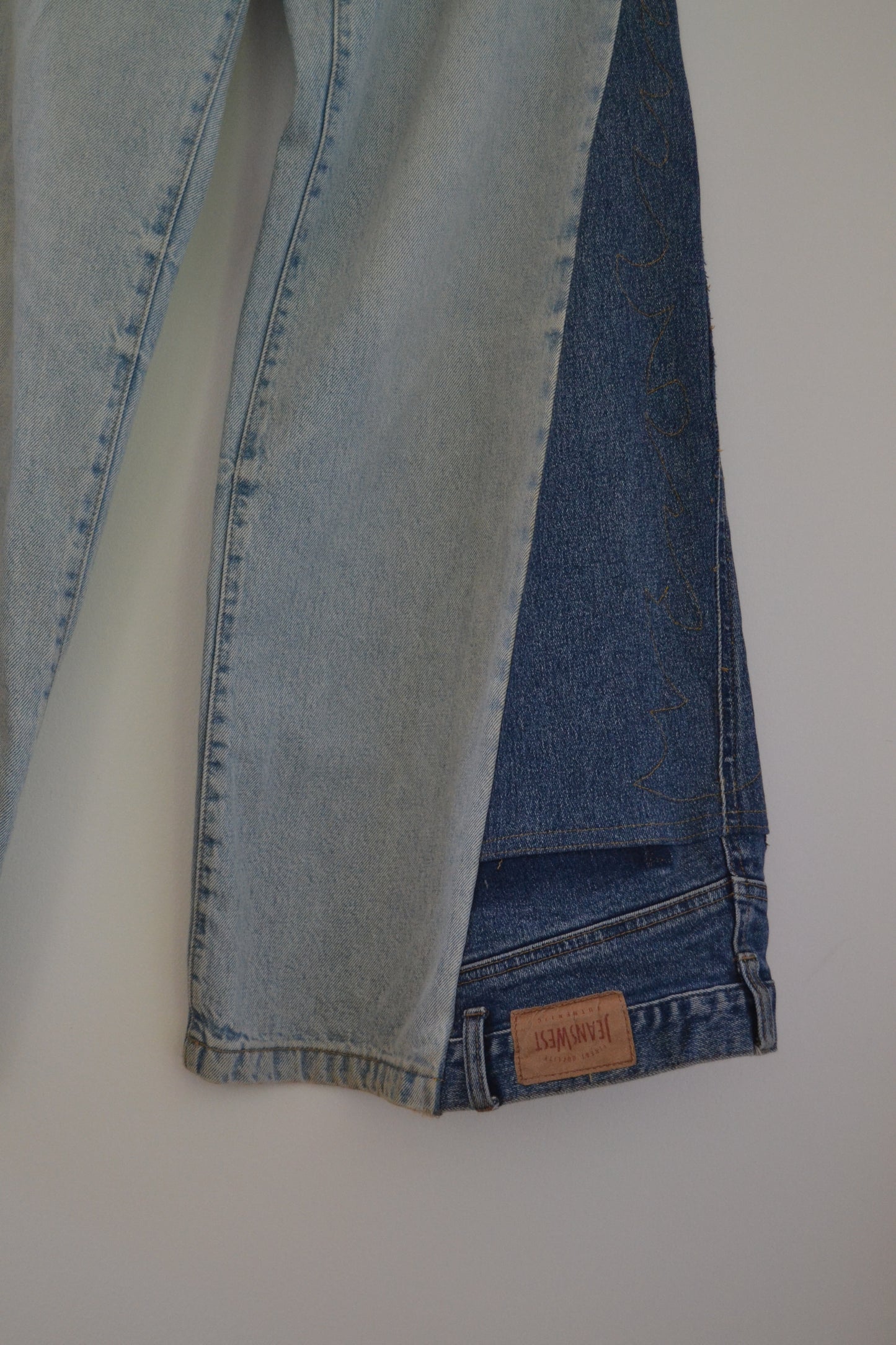 D02-009 - Darling Flare