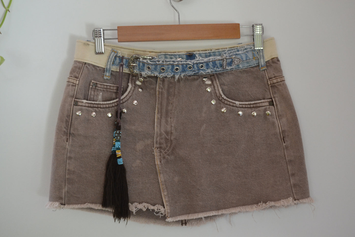 D02-011 - Kimberley Mini Skirt