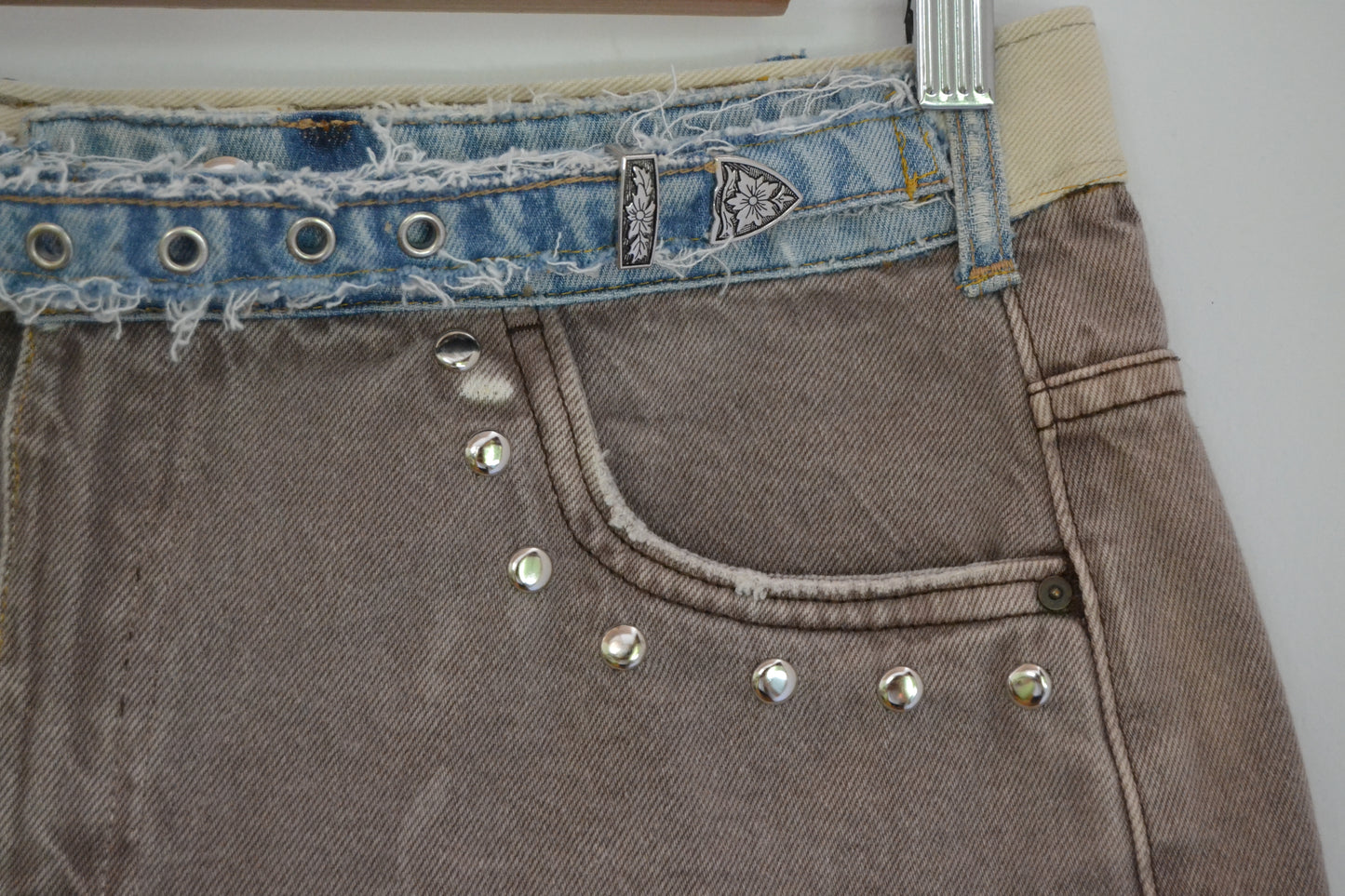 D02-011 - Kimberley Mini Skirt