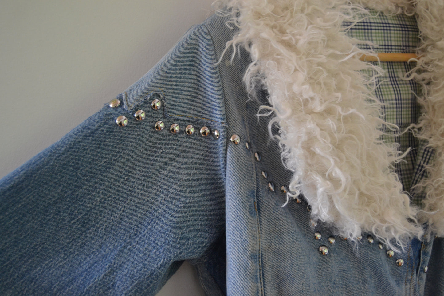 D02-008 - Drover's Flame Coat